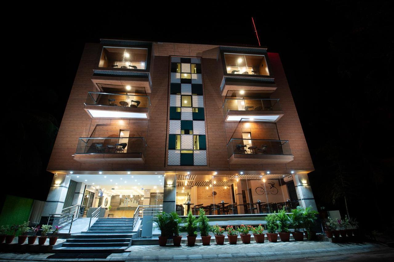 Abm Boutique Hotel By Purple Cloud Dod Jala Екстер'єр фото