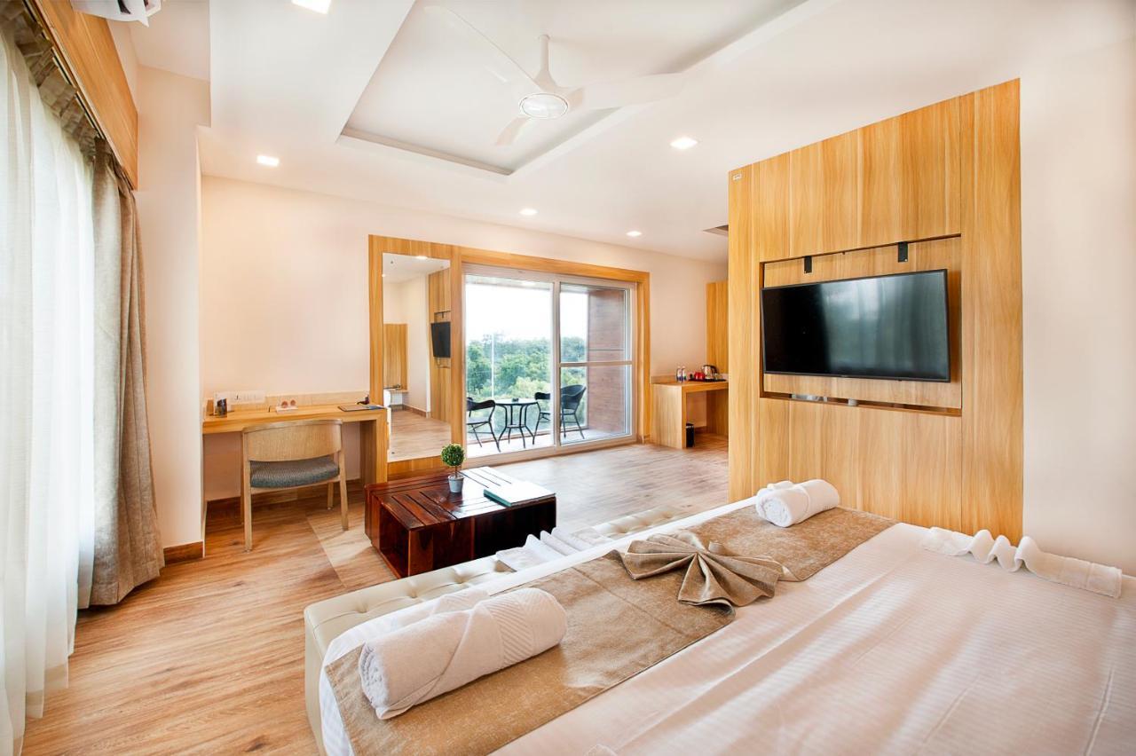 Abm Boutique Hotel By Purple Cloud Dod Jala Екстер'єр фото